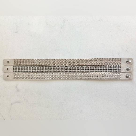 Touchstone Crystal Tri-Wrap Bracelet, Grey - Picture 2 of 6